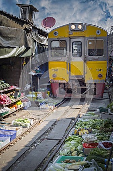 Maeklong Railway Market